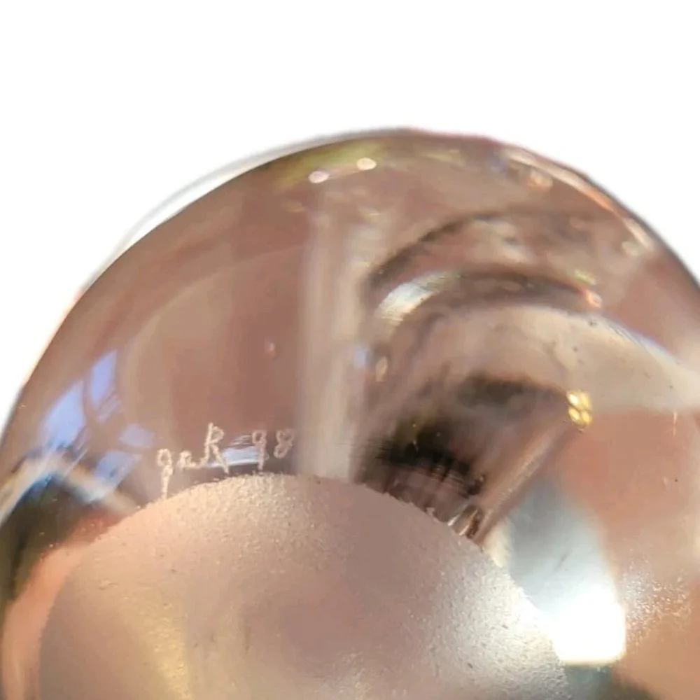 Elegant Glass Egg with Swirl Design Paperweight